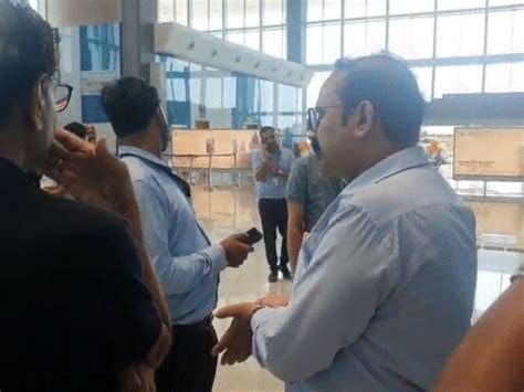 boeing plane jolts landing gwalior airport 160 bengaluru passengers ...