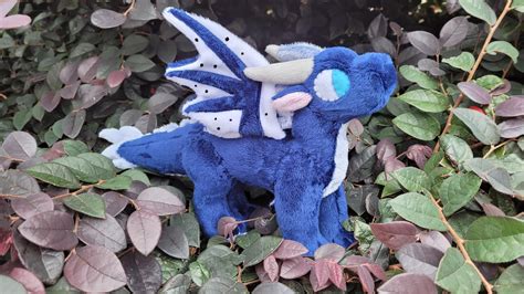 It’s Whiteout as a plushie! I love her, she’s the best dragon (apart from Turtle) : r/WingsOfFire