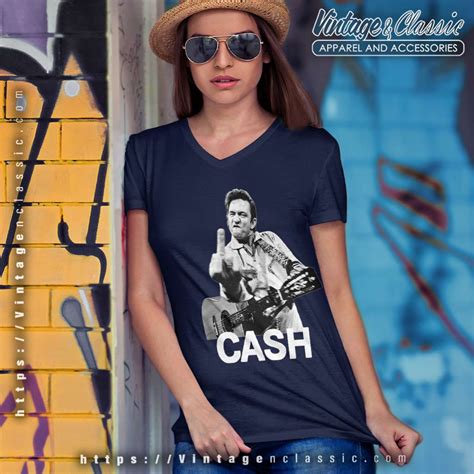 Johnny Cash Middle Finger Shirt - Vintagenclassic Tee