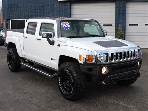Hummer H3t - amazing photo gallery, some information and specifications, as well as users rating ...
