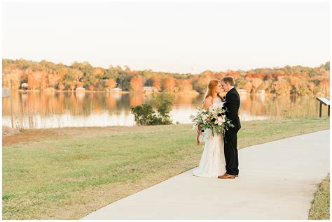 Five Rivers Delta Resource Center Wedding - justineandwayne.com