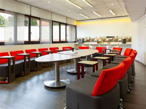 Hôtel famille & affaires Marseille - Novotel Marseille Vieux-Port - ALL ...