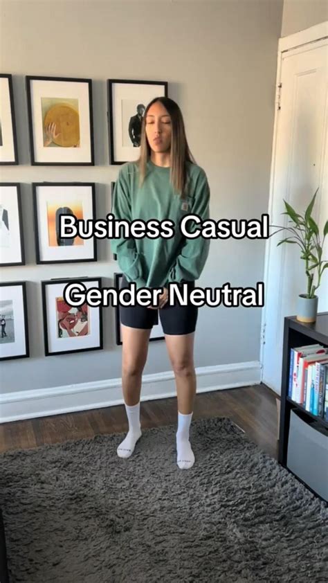 Business-Casual Gender-Neutral 的图像结果