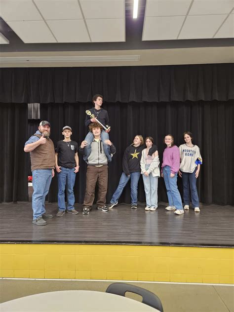 MH Junior High Wins 6A Regional Quiz Bowl Tournament - Mountain Home ...