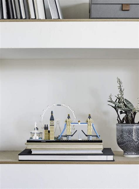 LEGO Architecture London Skyline Model Building Kit India | Ubuy