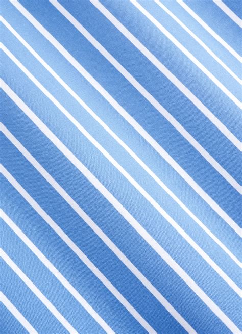 미드 블루 스트라이프 테일러드 핏 셔츠 in 이집션 코튼 | SUITSUPPLY 한국