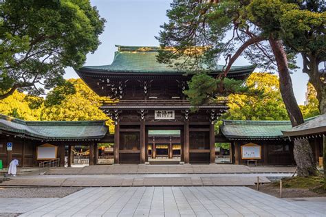 Tokyo in June: Things to Do, Weather, & What to Expect | Celebrity Cruises