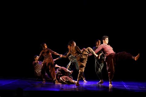 Can Bharatanatyam tell painful stories of rape and migration? A dance ...