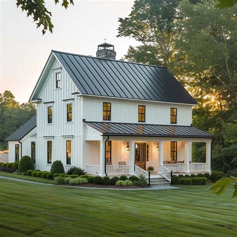 15+ Stunning Black and White Farmhouse Exterior Inspirations • 333k ...