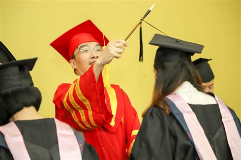 【毕业季】外国语学院2021届毕业生毕业典礼暨学位授予仪式隆重举行