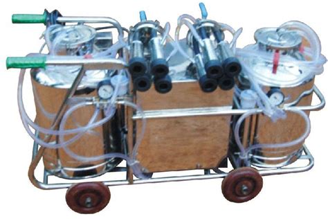 Double Cluster Semi Automatic Milking Machine Manufacturer, Supplier ...