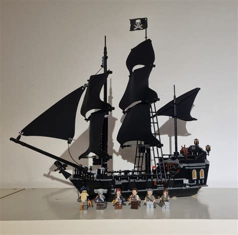 LEGO Pirates of the Caribbean: The Black Pearl (4184) 673419145039 | eBay