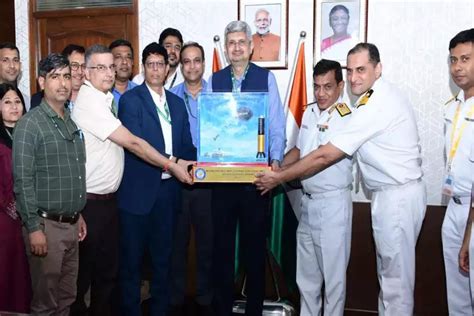 DRDO transferred Microwave Obscurant Chaff Rocket to Indian Navy THE ...