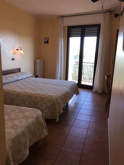 VILLA GIUBILEO (Guidonia Montecelio) - B&B Reviews & Photos - Tripadvisor