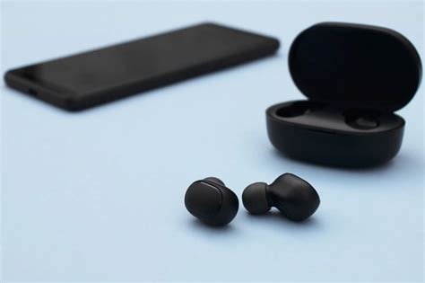 How To Pair JBL Wireless Earbuds | Robots.net