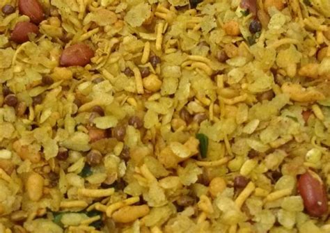 Poha Chivda Mixture Recipe by Dr.Madhumita Mishra - Cookpad