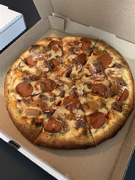 Meek's Vegan Pizza - Houston Texas Restaurant - HappyCow