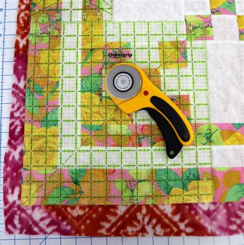 How to Square up a Quilt: Video Tutorial - New Quilters