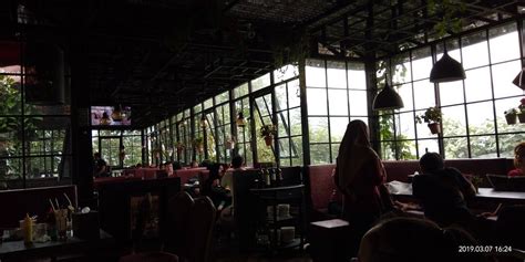 EDENSOR HILLS VILLA, RESORT & CAFE (Bogor) - Villa Reviews, Photos ...