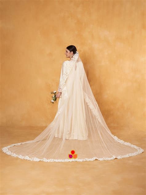 Bridal Ada Ivory Veil Sequenced Cutwork Net Veil – anokherang