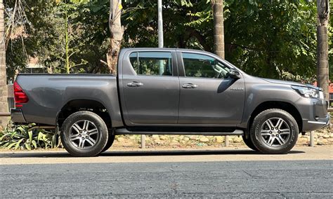 Rent Hilux 2.8L Pickup in Delhi – Self Driven SUV Power – Unlimited KM