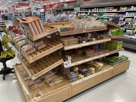 I'm a Whole Foods fan who went grocery shopping at Target for the first ...