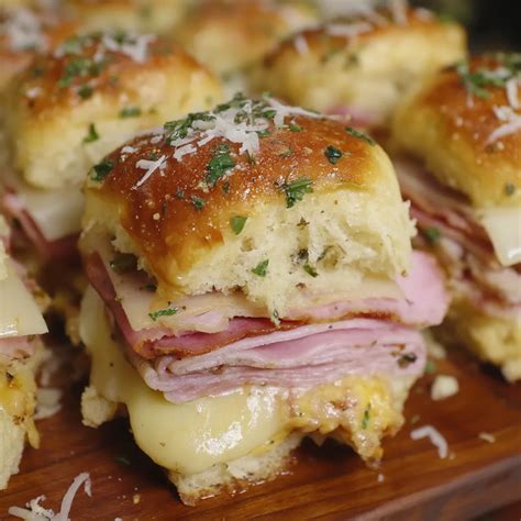 Easy Ham and Swiss Sliders on Hawaiian Rolls - Recipes by Clare