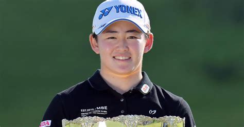 岩井明愛が史上4人目の快挙 「歴史に残る結果を出せてよかった」／国内女子ゴルフ（1/2ページ） - サンスポ