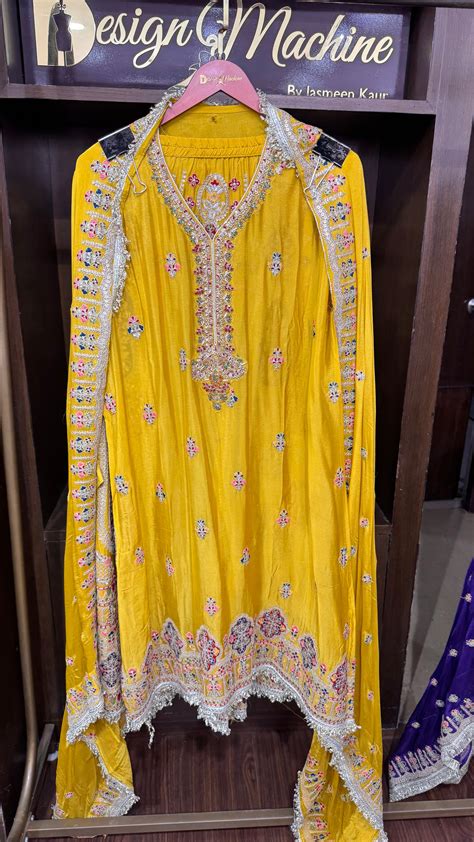 Avelira (Pure Crepe Chinnon Semi-stitch Sharara Suit) – design.machine1