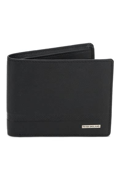 Buy Men Black Solid Leather Wallet Online - 596757 | Peter England