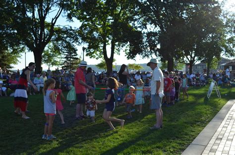 Lake Geneva Calendar Of Events - Printable Calendars AT A GLANCE