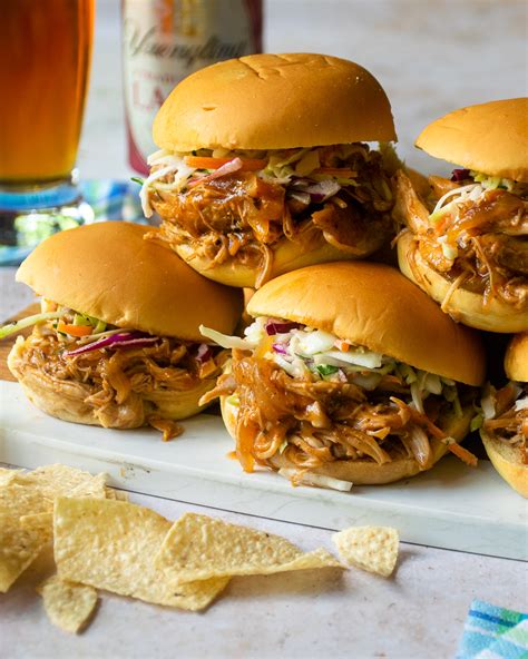 16 Easy and Delicious BBQ Chicken Sliders Recipes – Tastiquo