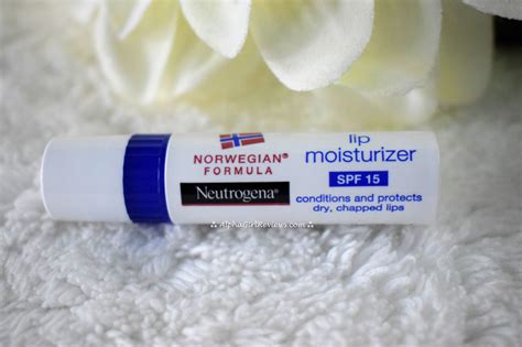 Neutrogena Norwegian Formula Lip Moisturizer Review: A Colourless But ...