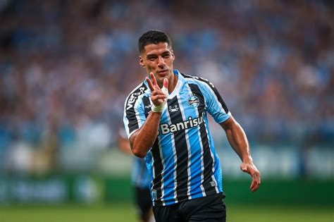 Veja os três gols de Luis Suárez em sua estreia no Grêmio