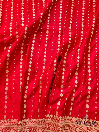 Shop Red Pure Mashru Silk Buti Design Handloom Banarasi Saree – BUNKALA