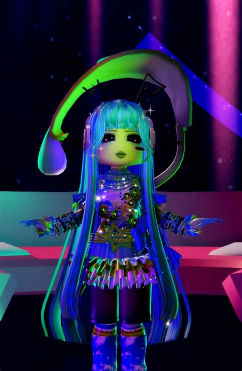 Alien Invasion Royale High 的图像结果