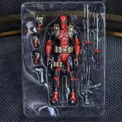 NECA MRVL Deadpool Action Figure (16 cm)