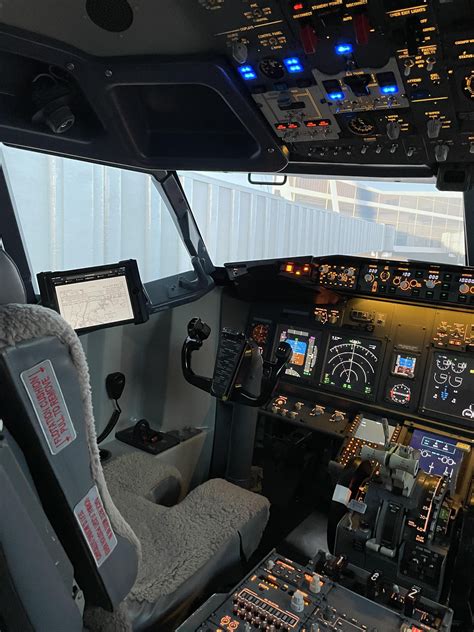 Image result for 737 Flight Simulator Cockpit