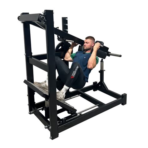 Pendulum Squat Machine with adjustable foot platform - gymequip.eu