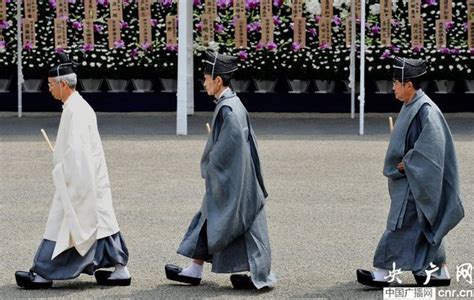 日本桂宫亲王葬礼举行 皇室成员及安倍送行（组图）——人民政协网