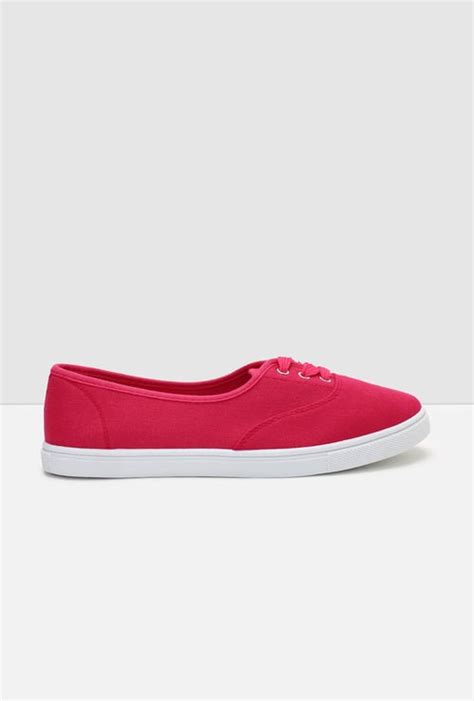 Buy Casual Shoes for Women Online in India | Max Fashion