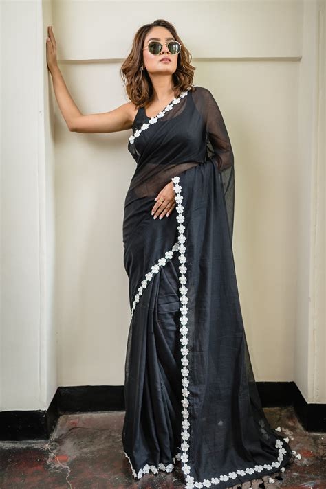 Flower Black Mulmul Cotton Saree – RODDUR