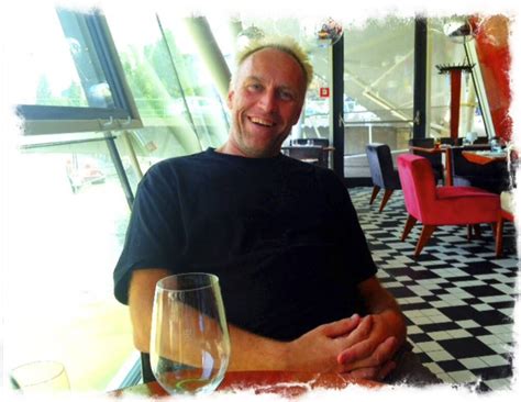 Foto des Tages (1): Mit Alex im Motto am Fluss | boerse-social.com