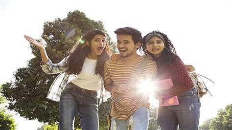 JEE Main 2023 Question Paper review of Feb 1 Shift 1 exam; Students ...