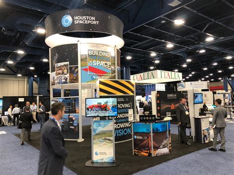 Trade Show Flooring Is A Savvy Booth Accessory | MOD Blog