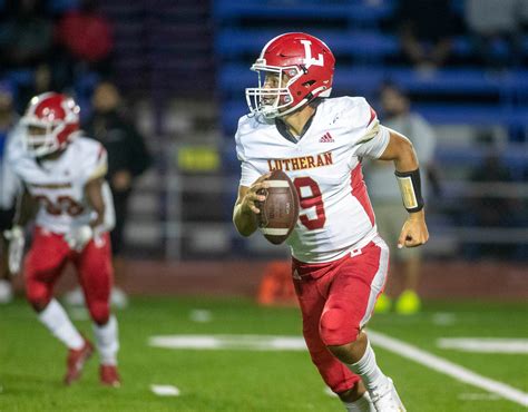 Orange Lutheran football stuns Serra in season opener – Daily Breeze