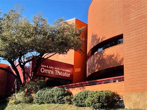 New movie theater brings immersive joys to Fort Worth museum ...