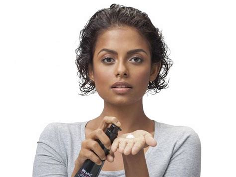 10 Tips for Gorgeous Hair in the Monsoon | Style & Beauty