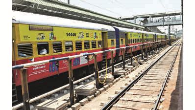Swr: Swr Made Great Strides In Revenue, Passenger Service | Hubballi ...