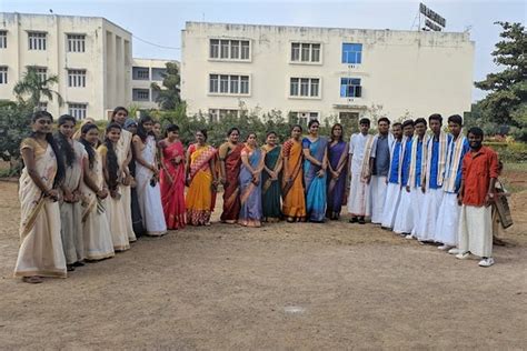 Vaageswari College of Pharmacy Karimnagar Campus: Photos, Virtual Tour